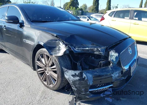 2013 Jaguar Xj Xjl Supercharged z USA, uszkodzony, nr VIN SAJWA2GEXDMV40170